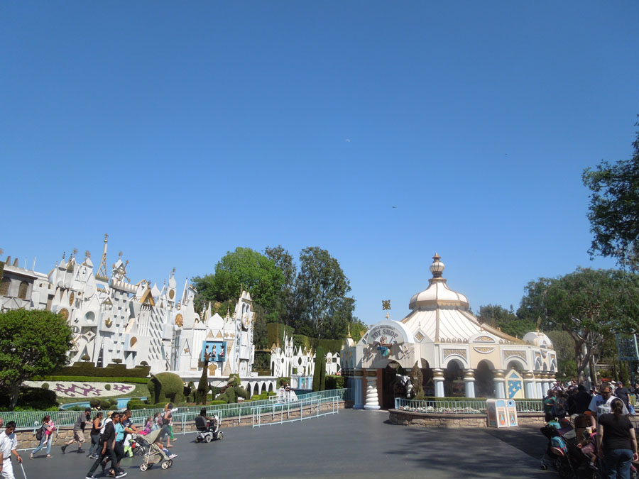 Disneyland It's a Small World Picture